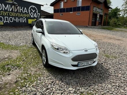 Белый Форд Фокус, объемом двигателя 0 л и пробегом 179 тыс. км за 7300 $, фото 1 на Automoto.ua