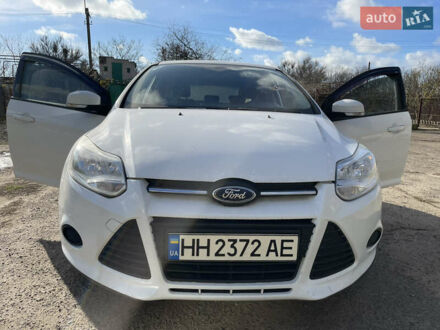 Білий Форд Фокус, об'ємом двигуна 1 л та пробігом 113 тис. км за 5500 $, фото 1 на Automoto.ua