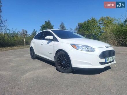 Білий Форд Фокус, об'ємом двигуна 0 л та пробігом 144 тис. км за 6300 $, фото 1 на Automoto.ua