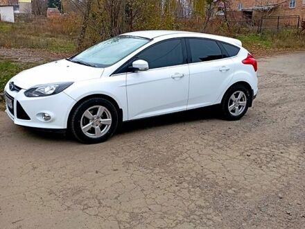 Форд Фокус 2013 в Хмельнике на Automoto.ua Белый Форд Фокус, объемом двигателя 10 л и пробегом 138 тыс. км за 7500 $, фото 1 на Automoto.ua