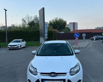 Белый Форд Фокус, объемом двигателя 2 л и пробегом 208 тыс. км за 6800 $, фото 1 на Automoto.ua