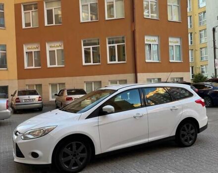 Белый Форд Фокус, объемом двигателя 1 л и пробегом 161 тыс. км за 6000 $, фото 1 на Automoto.ua