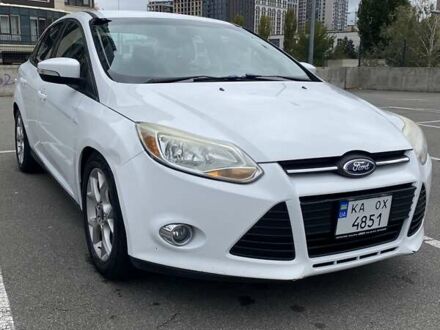 Белый Форд Фокус, объемом двигателя 2 л и пробегом 215 тыс. км за 8400 $, фото 1 на Automoto.ua