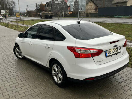 Білий Форд Фокус, об'ємом двигуна 2 л та пробігом 227 тис. км за 6950 $, фото 1 на Automoto.ua