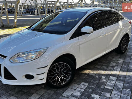 Белый Форд Фокус, объемом двигателя 1 л и пробегом 131 тыс. км за 8500 $, фото 1 на Automoto.ua