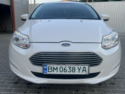 Форд Фокус 2013 в Сумах на Automoto.ua Белый Форд Фокус, объемом двигателя 0 л и пробегом 140 тыс. км за 7000 $, фото 1 на Automoto.ua