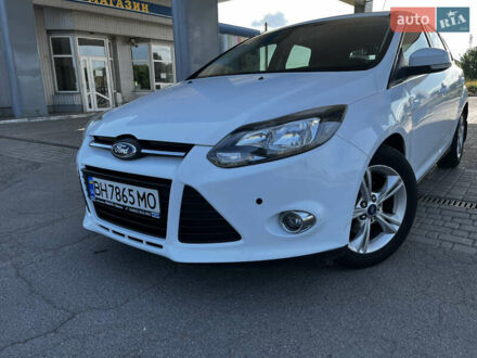 Форд Фокус 2013 у Львові на Automoto.ua Білий Форд Фокус, об'ємом двигуна 1 л та пробігом 156 тис. км за 6000 $, фото 1 на Automoto.ua