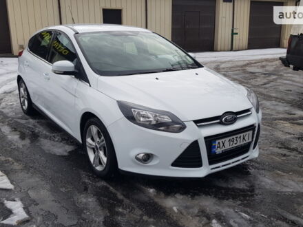 Белый Форд Фокус, объемом двигателя 1 л и пробегом 122 тыс. км за 5800 $, фото 1 на Automoto.ua