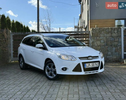 Форд Фокус 2013 в Стрые на Automoto.ua Белый Форд Фокус, объемом двигателя 0 л и пробегом 202 тыс. км за 8850 $, фото 1 на Automoto.ua