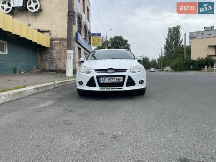 Білий Форд Фокус, об'ємом двигуна 1 л та пробігом 254 тис. км за 6250 $, фото 1 на Automoto.ua