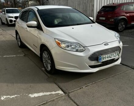 Белый Форд Фокус, объемом двигателя 0 л и пробегом 116 тыс. км за 6300 $, фото 1 на Automoto.ua