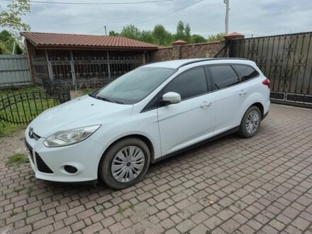 Белый Форд Фокус, объемом двигателя 1 л и пробегом 222 тыс. км за 5200 $, фото 1 на Automoto.ua