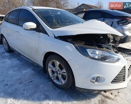 Белый Форд Фокус, объемом двигателя 1 л и пробегом 74 тыс. км за 2650 $, фото 1 на Automoto.ua