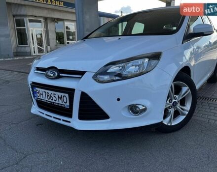 Белый Форд Фокус, объемом двигателя 1 л и пробегом 163 тыс. км за 5500 $, фото 1 на Automoto.ua
