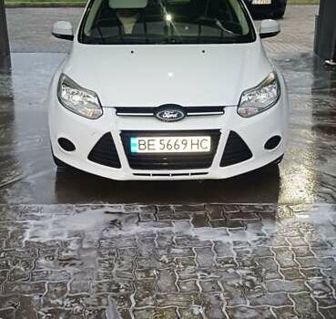 Белый Форд Фокус, объемом двигателя 1 л и пробегом 285 тыс. км за 6400 $, фото 1 на Automoto.ua