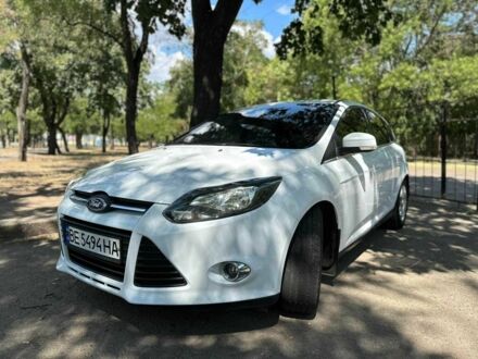 Форд Фокус 2013 в Николаеве на Automoto.ua Белый Форд Фокус, объемом двигателя 1 л и пробегом 149 тыс. км за 6300 $, фото 1 на Automoto.ua