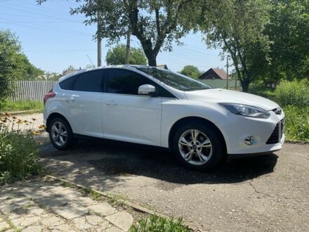 Форд Фокус 2013 в Лозовой на Automoto.ua Белый Форд Фокус, объемом двигателя 1 л и пробегом 144 тыс. км за 6999 $, фото 1 на Automoto.ua