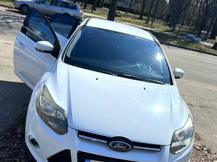 Белый Форд Фокус, объемом двигателя 1 л и пробегом 152 тыс. км за 6500 $, фото 1 на Automoto.ua