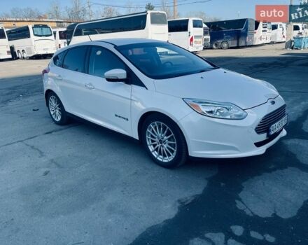 Білий Форд Фокус, об'ємом двигуна 0 л та пробігом 179 тис. км за 7300 $, фото 1 на Automoto.ua