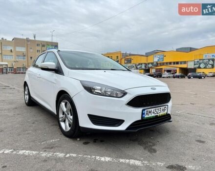 Белый Форд Фокус, объемом двигателя 2 л и пробегом 177 тыс. км за 7700 $, фото 1 на Automoto.ua