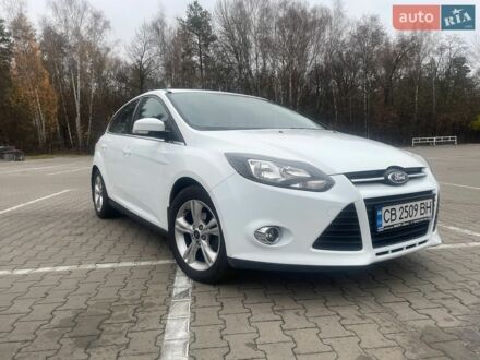 Белый Форд Фокус, объемом двигателя 1 л и пробегом 128 тыс. км за 6500 $, фото 1 на Automoto.ua