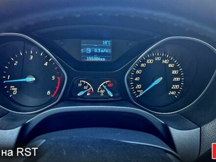 Белый Форд Фокус, объемом двигателя 1.6 л и пробегом 195 тыс. км за 8900 $, фото 1 на Automoto.ua