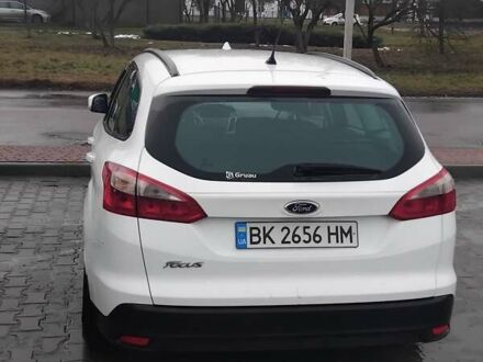 Білий Форд Фокус, об'ємом двигуна 1.56 л та пробігом 314 тис. км за 8000 $, фото 1 на Automoto.ua