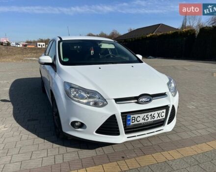 Белый Форд Фокус, объемом двигателя 1.6 л и пробегом 250 тыс. км за 7999 $, фото 1 на Automoto.ua