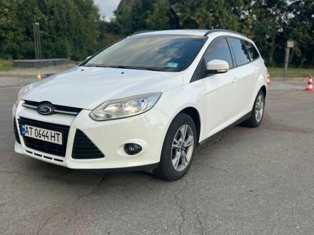 Белый Форд Фокус, объемом двигателя 1.56 л и пробегом 335 тыс. км за 5700 $, фото 1 на Automoto.ua