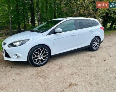 Белый Форд Фокус, объемом двигателя 2 л и пробегом 191 тыс. км за 8200 $, фото 1 на Automoto.ua