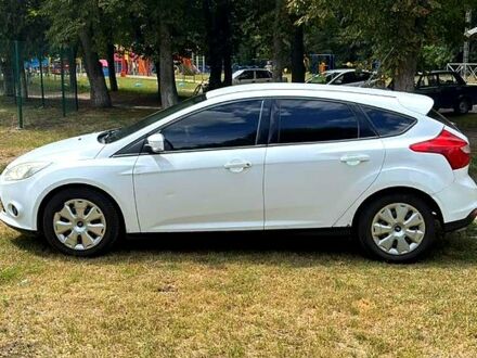 Білий Форд Фокус, об'ємом двигуна 1 л та пробігом 236 тис. км за 4500 $, фото 1 на Automoto.ua