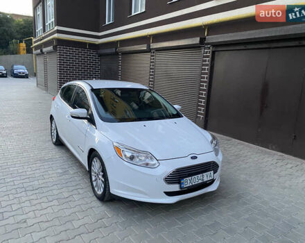 Білий Форд Фокус, об'ємом двигуна 0 л та пробігом 117 тис. км за 7900 $, фото 1 на Automoto.ua