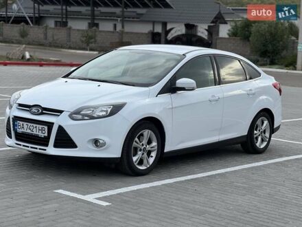 Форд Фокус 2014 в Новоукраинке на Automoto.ua Белый Форд Фокус, объемом двигателя 1 л и пробегом 141 тыс. км за 6800 $, фото 1 на Automoto.ua