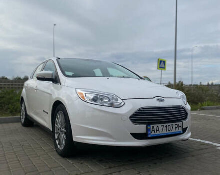 Білий Форд Фокус, об'ємом двигуна 0 л та пробігом 58 тис. км за 8500 $, фото 1 на Automoto.ua
