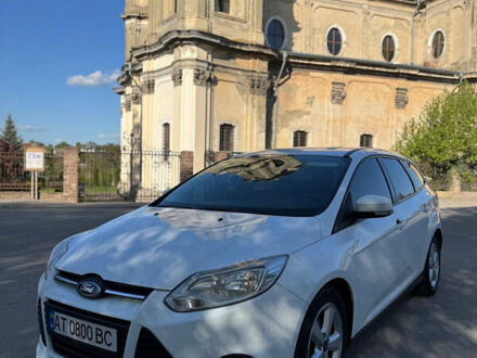 Форд Фокус 2014 в Ивано-Франковске на Automoto.ua Белый Форд Фокус, объемом двигателя 1.56 л и пробегом 357 тыс. км за 7000 $, фото 1 на Automoto.ua