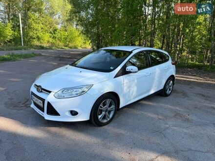 Белый Форд Фокус, объемом двигателя 2 л и пробегом 230 тыс. км за 7700 $, фото 1 на Automoto.ua