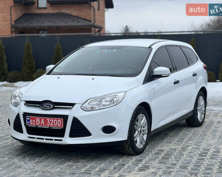 Белый Форд Фокус, объемом двигателя 1.6 л и пробегом 174 тыс. км за 7900 $, фото 1 на Automoto.ua