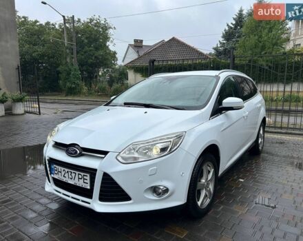 Белый Форд Фокус, объемом двигателя 1 л и пробегом 165 тыс. км за 6700 $, фото 1 на Automoto.ua
