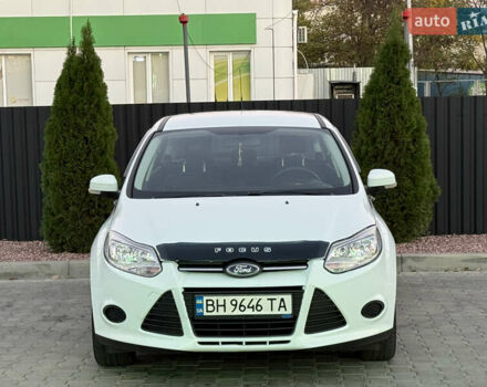 Форд Фокус 2014 в Одессе на Automoto.ua Белый Форд Фокус, объемом двигателя 1 л и пробегом 111 тыс. км за 5400 $, фото 1 на Automoto.ua