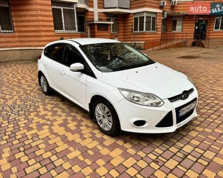 Білий Форд Фокус, об'ємом двигуна 1 л та пробігом 117 тис. км за 6500 $, фото 1 на Automoto.ua