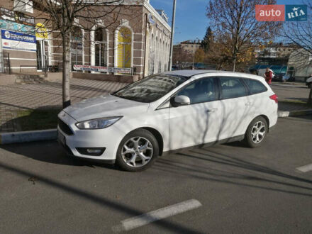 Форд Фокус 2015 у Ирпене на Automoto.ua Білий Форд Фокус, об'ємом двигуна 1 л та пробігом 115 тис. км за 10900 $, фото 1 на Automoto.ua
