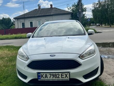 Белый Форд Фокус, объемом двигателя 1 л и пробегом 170 тыс. км за 5800 $, фото 1 на Automoto.ua