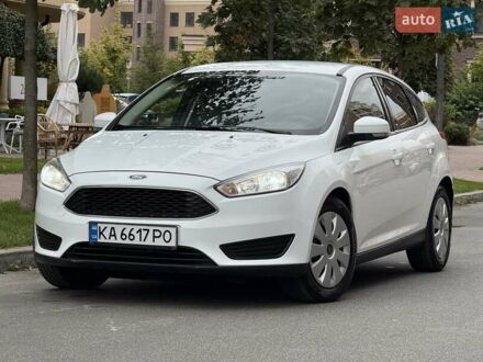 Белый Форд Фокус, объемом двигателя 1 л и пробегом 88 тыс. км за 9400 $, фото 1 на Automoto.ua