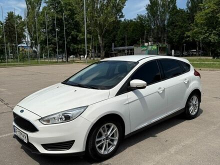 Белый Форд Фокус, объемом двигателя 2 л и пробегом 131 тыс. км за 8500 $, фото 1 на Automoto.ua