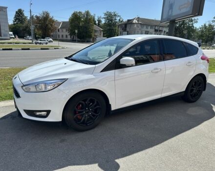 Белый Форд Фокус, объемом двигателя 1 л и пробегом 77 тыс. км за 8800 $, фото 1 на Automoto.ua