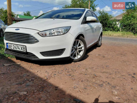Белый Форд Фокус, объемом двигателя 2 л и пробегом 140 тыс. км за 8400 $, фото 1 на Automoto.ua
