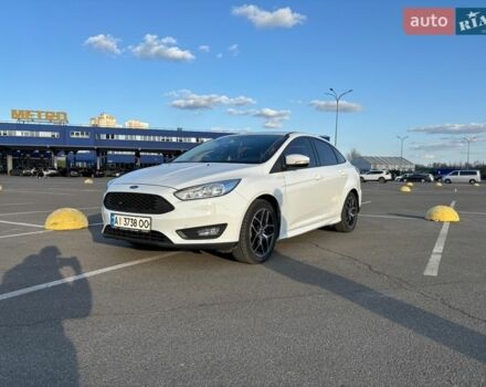 Белый Форд Фокус, объемом двигателя 2 л и пробегом 182 тыс. км за 8400 $, фото 1 на Automoto.ua