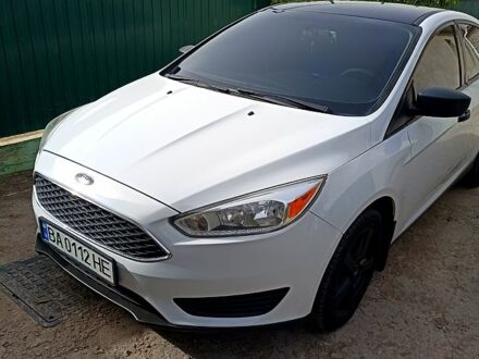 Форд Фокус 2015 в Кропивницком (Кировограде) на Automoto.ua Белый Форд Фокус, объемом двигателя 2 л и пробегом 175 тыс. км за 8000 $, фото 1 на Automoto.ua