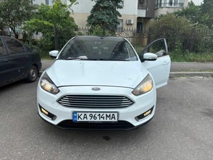 Белый Форд Фокус, объемом двигателя 2 л и пробегом 161 тыс. км за 6000 $, фото 1 на Automoto.ua