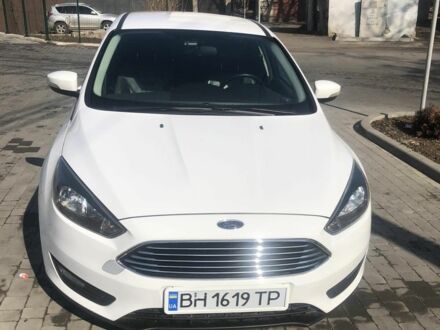 Форд Фокус 2015 в Одессе на Automoto.ua Белый Форд Фокус, объемом двигателя 2 л и пробегом 168 тыс. км за 9500 $, фото 1 на Automoto.ua